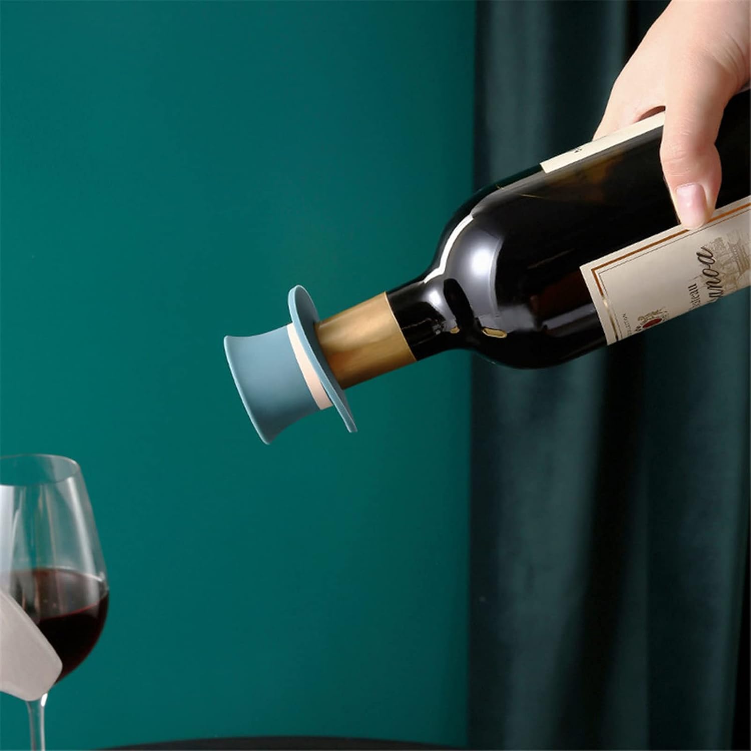 سدادة زجاجات سيليكون على شكل ق - مراجعة Wine Beer Hat وسعره