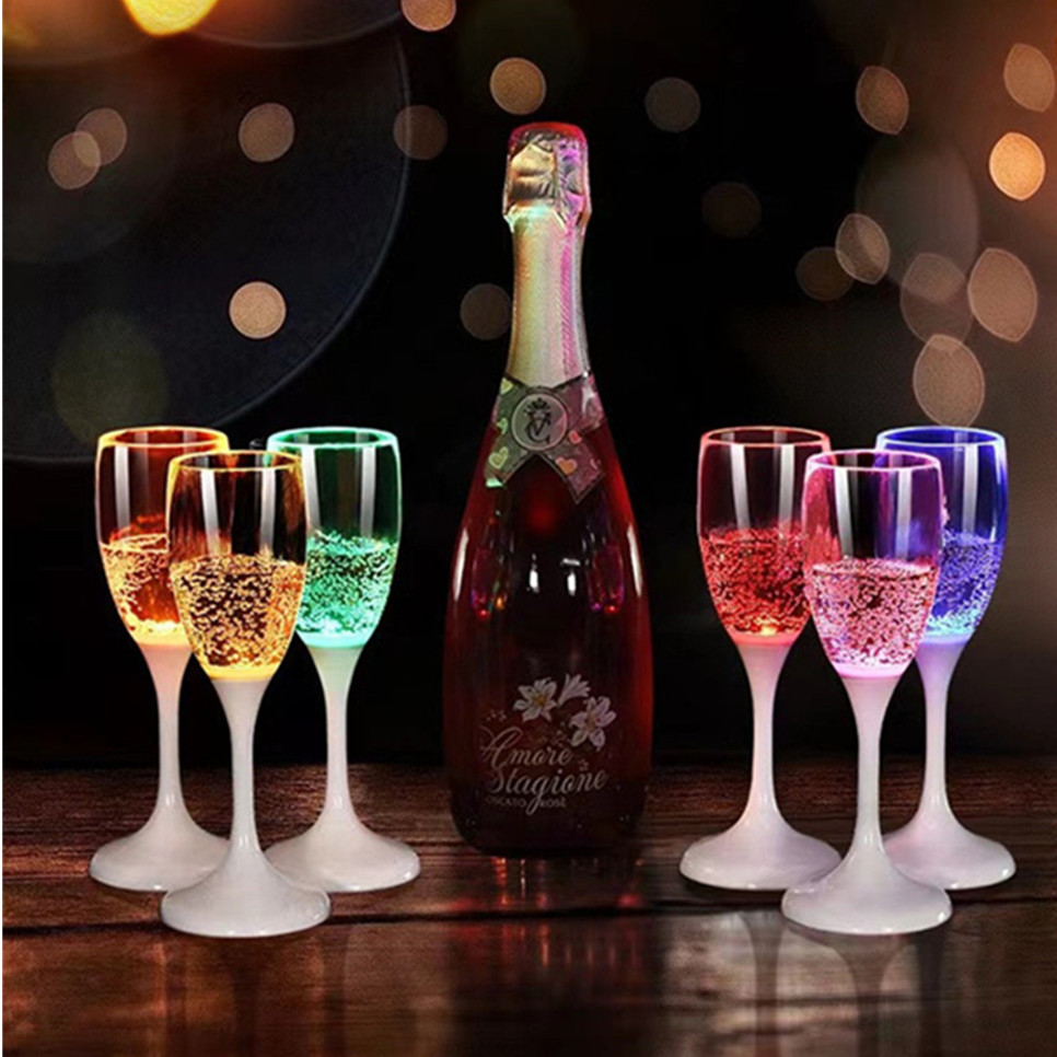 أكواب LED أوتوماتيك وامضة متعد - مراجعة Whisky Beer And Wine وسعره